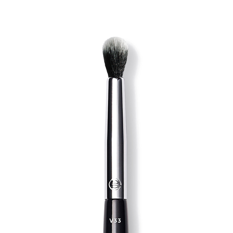 ESUM Cosmetics - V33 Medium Domed Eye Contour Brush