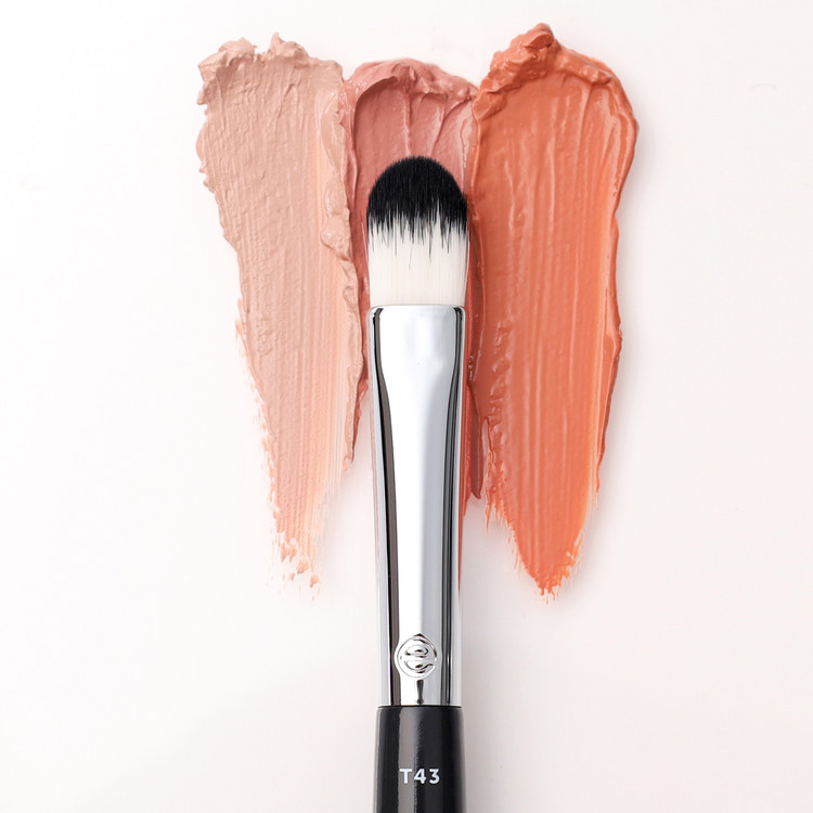 ESUM Cosmetics - T43 Medium Flat Eye Brush 