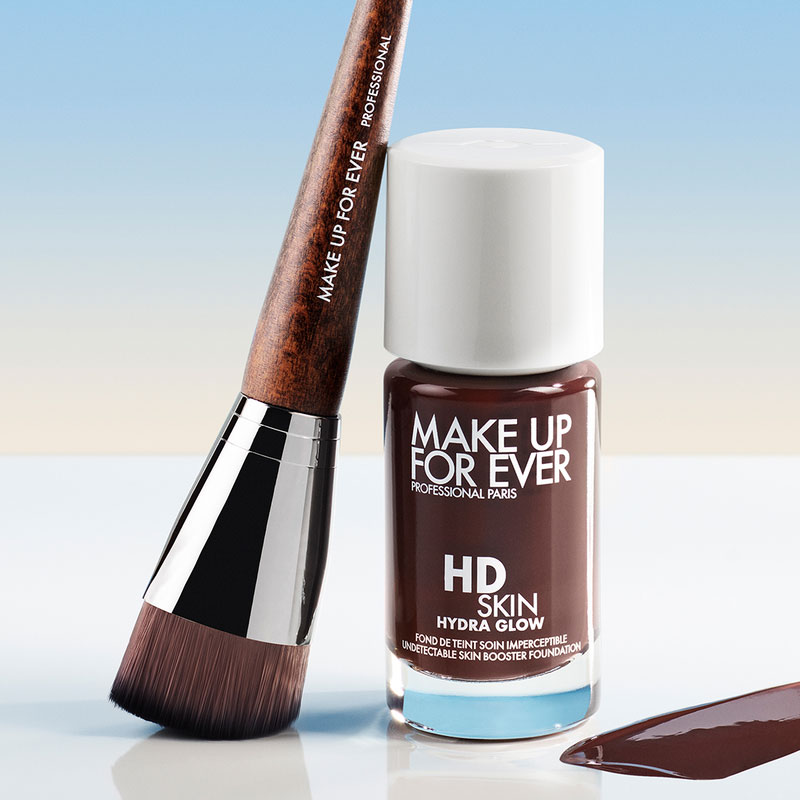 MAKE UP FOR EVER - 118 HD Skin Foundation Brush MAKE UP FOR EVER - 118 HD Skin Foundation Brush