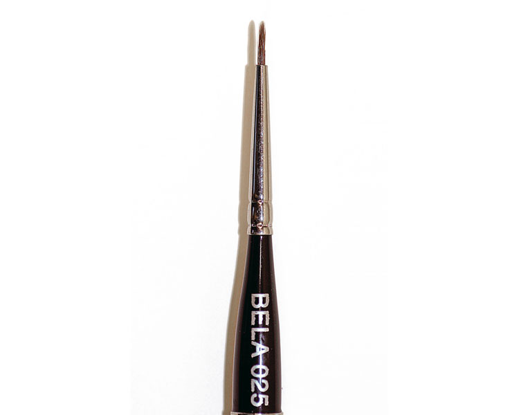 025 Eyeliner Pinsel mit Deckel