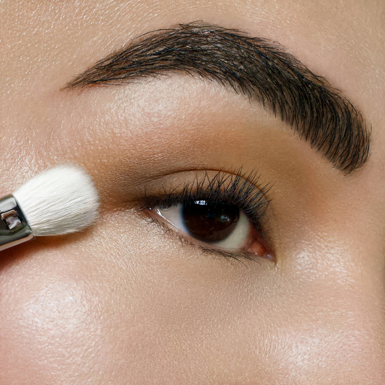 ESUM Cosmetics - G26 Medium Filbert Shader Brush
