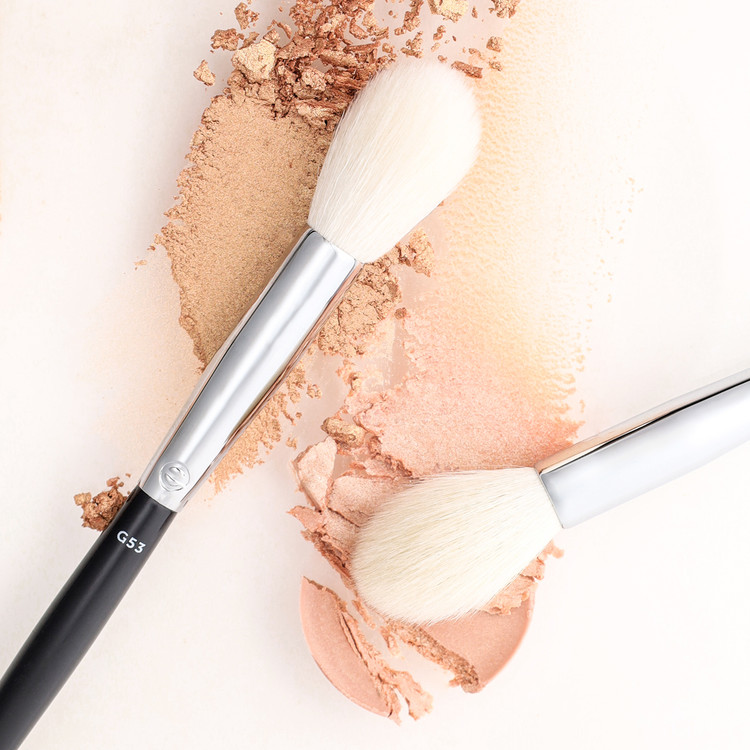 ESUM Cosmetics - G53 Medium Dome Blush Brush